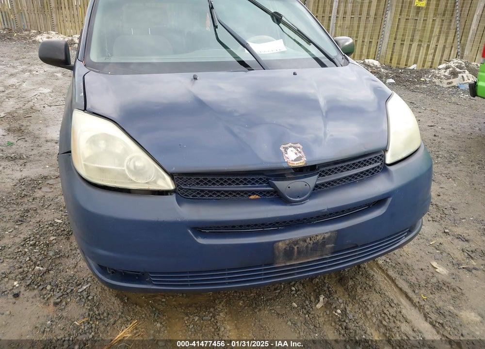 2004 TOYOTA SIENNA LE VIN: 5TDZA23C74S157775