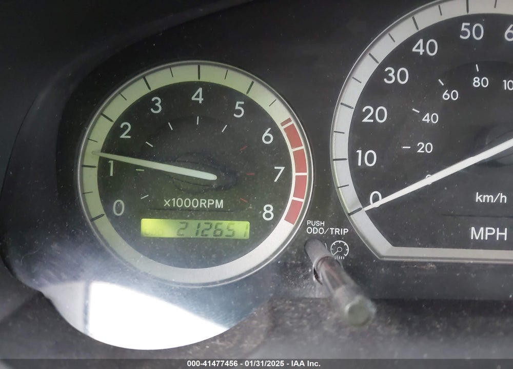 2004 TOYOTA SIENNA LE VIN: 5TDZA23C74S157775