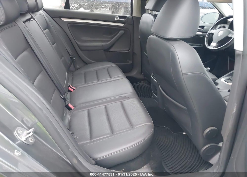 2009 VOLKSWAGEN JETTA VIN: 3VWRZ71K49M157673