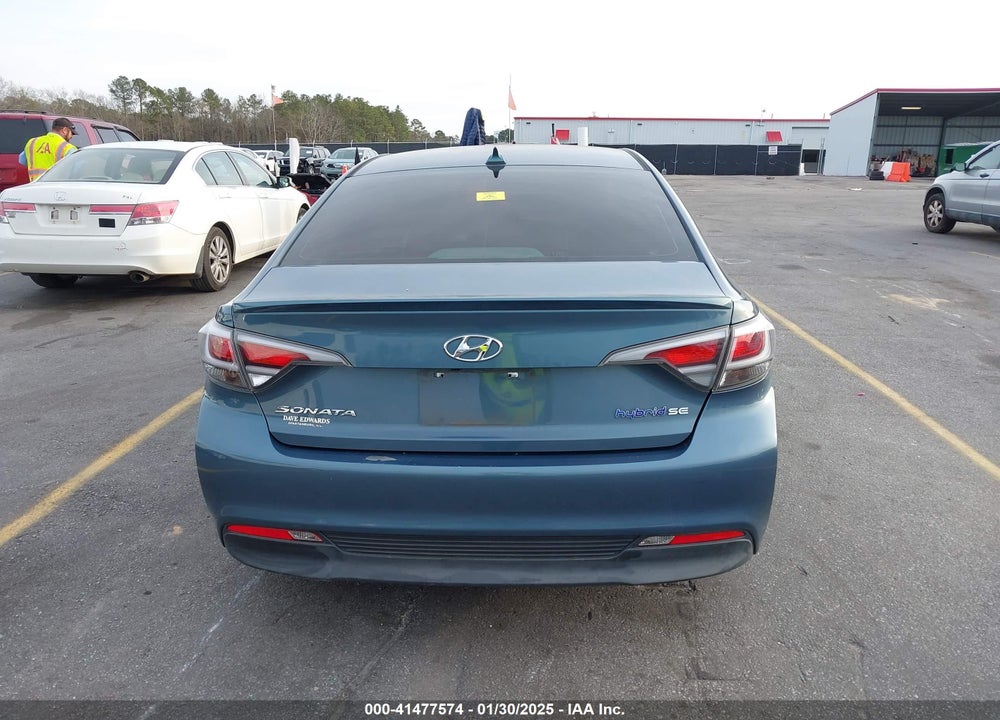 2016 HYUNDAI SONATA HYBRID SE VIN: KMHE24L10GA010863