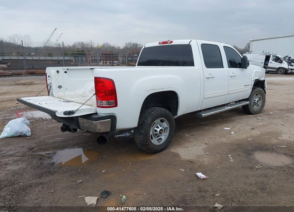 2012 GMC SIERRA 2500HD VIN: 1GT121C81CF116511
