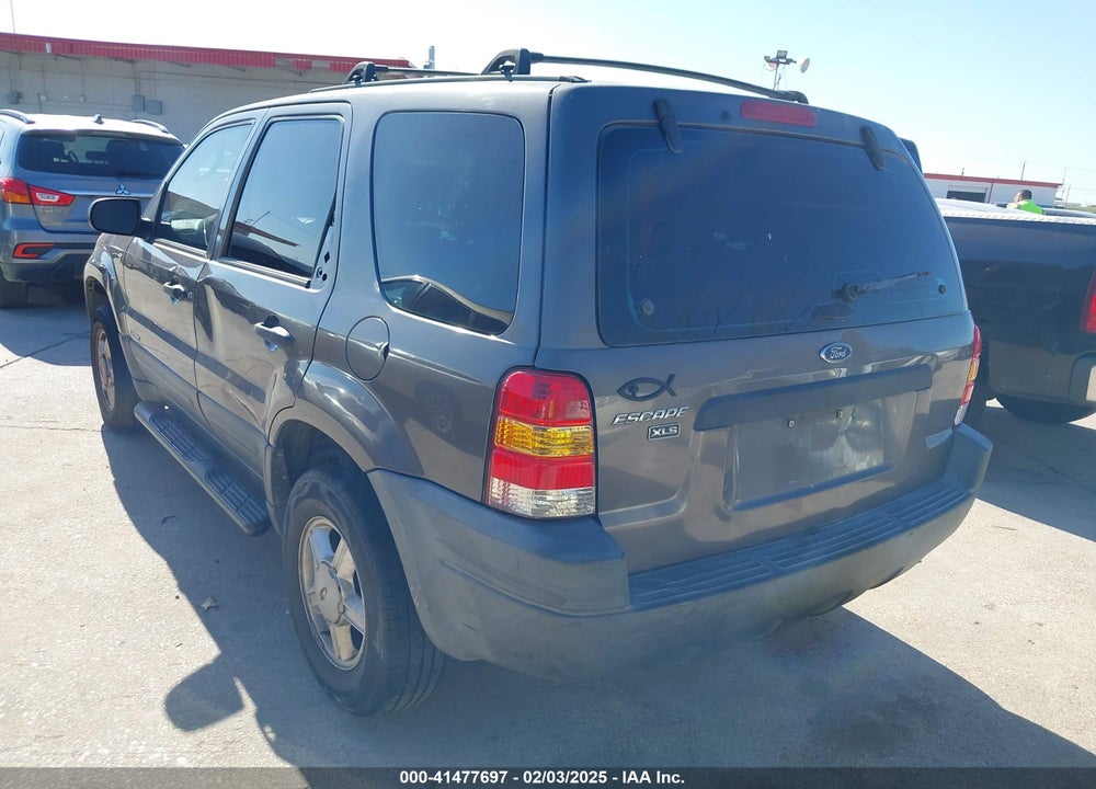 2002 FORD ESCAPE XLS VIN: 1FMYU01112KD12524