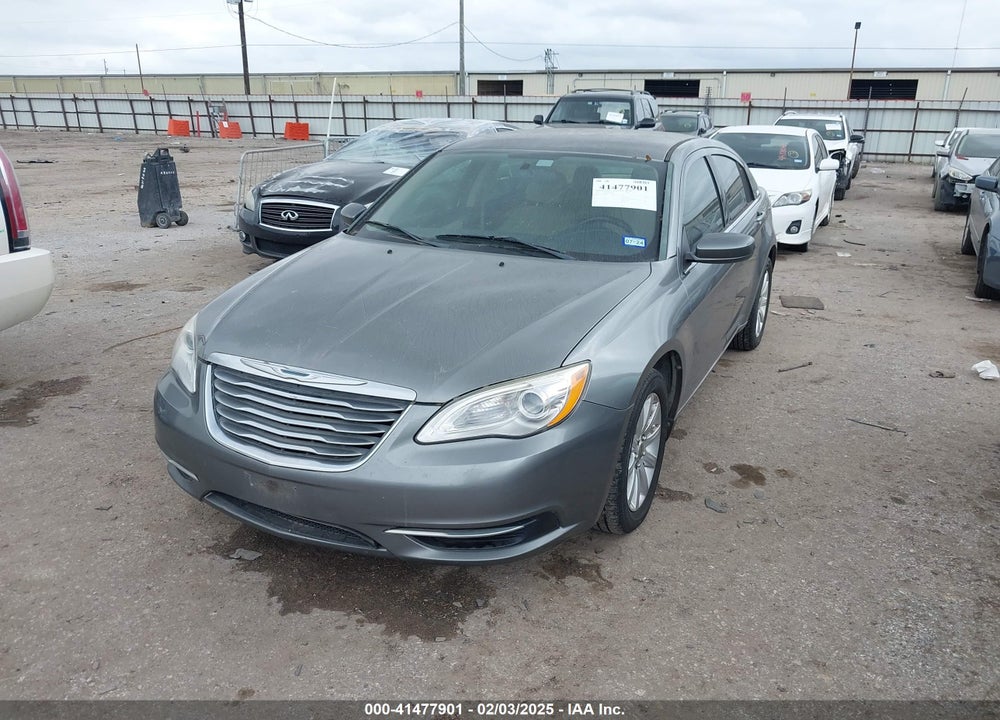 2013 CHRYSLER 200 VIN: 1C3CCBBB4DN557408