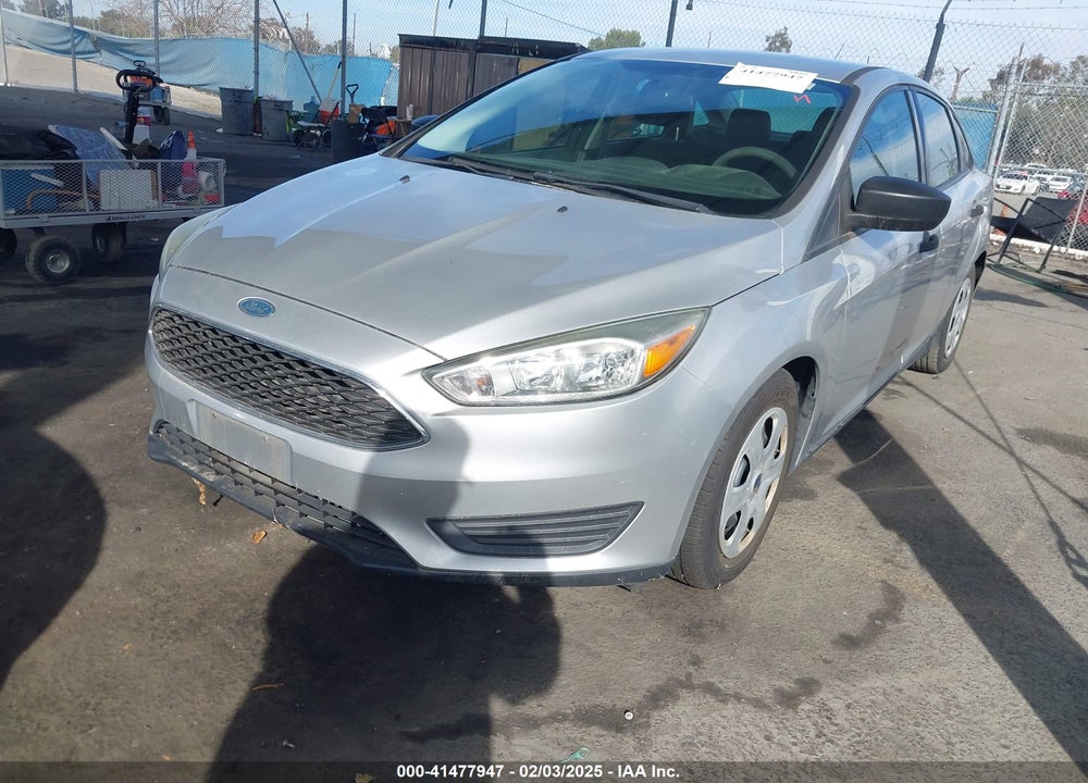 2015 FORD FOCUS VIN: 1FADP3E20FL261733