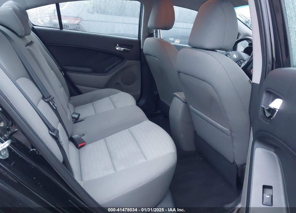 2015 KIA FORTE EX VIN: KNAFX4A8XF5392186