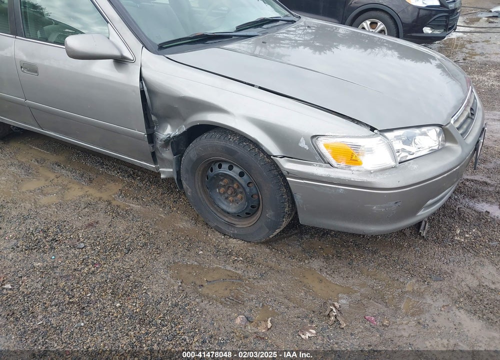 2001 TOYOTA CAMRY CE VIN: 4T1BG22K91U083741