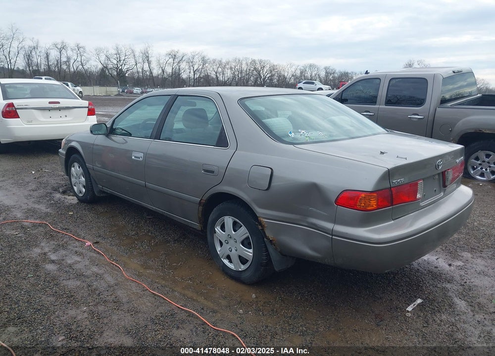 2001 TOYOTA CAMRY CE VIN: 4T1BG22K91U083741