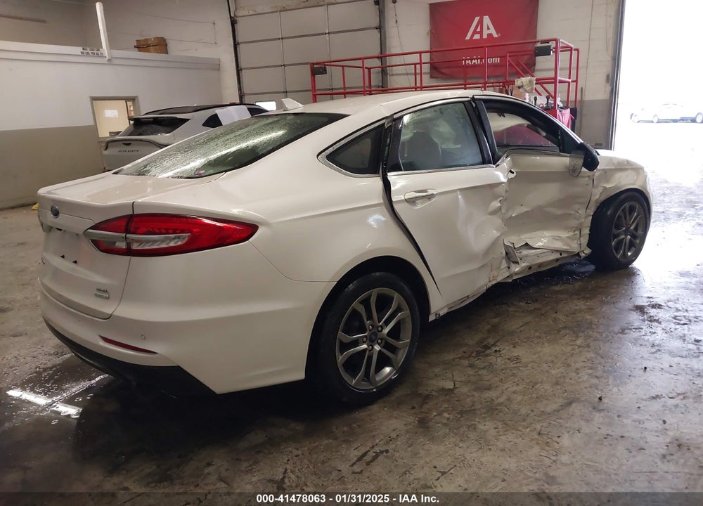2019 FORD FUSION VIN: 3FA6P0CD7KR162754