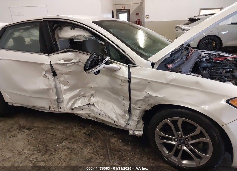 2019 FORD FUSION VIN: 3FA6P0CD7KR162754