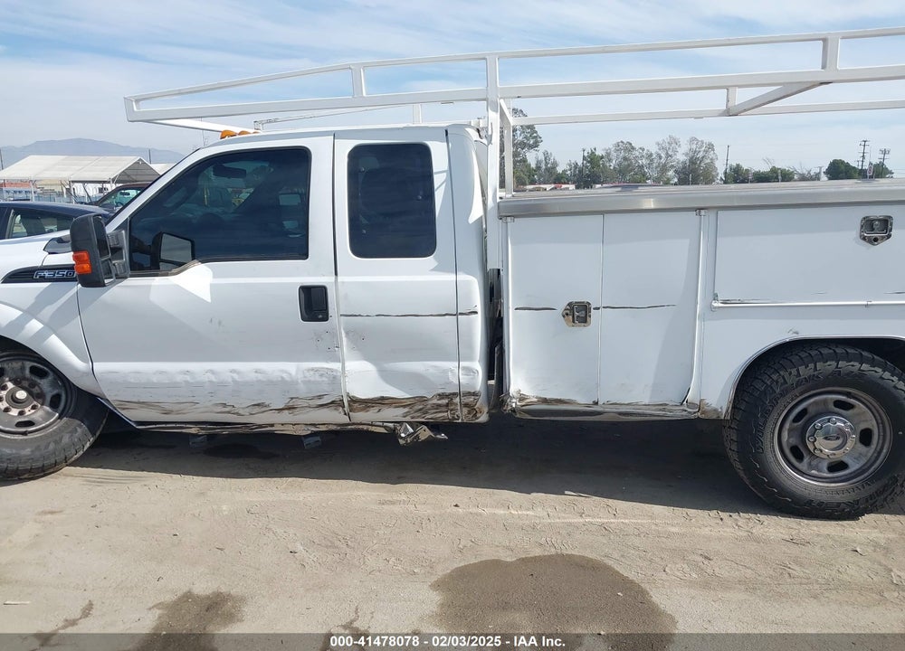 2011 FORD F-350 CHASSIS LARIAT/XL/XLT VIN: 1FD8X3E64BEC82528