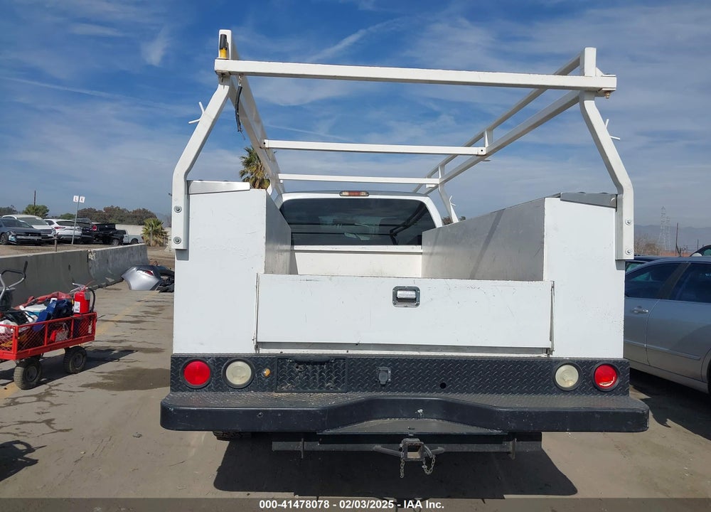 2011 FORD F-350 CHASSIS LARIAT/XL/XLT VIN: 1FD8X3E64BEC82528