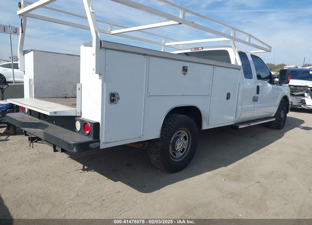 2011 FORD F-350 CHASSIS LARIAT/XL/XLT VIN: 1FD8X3E64BEC82528