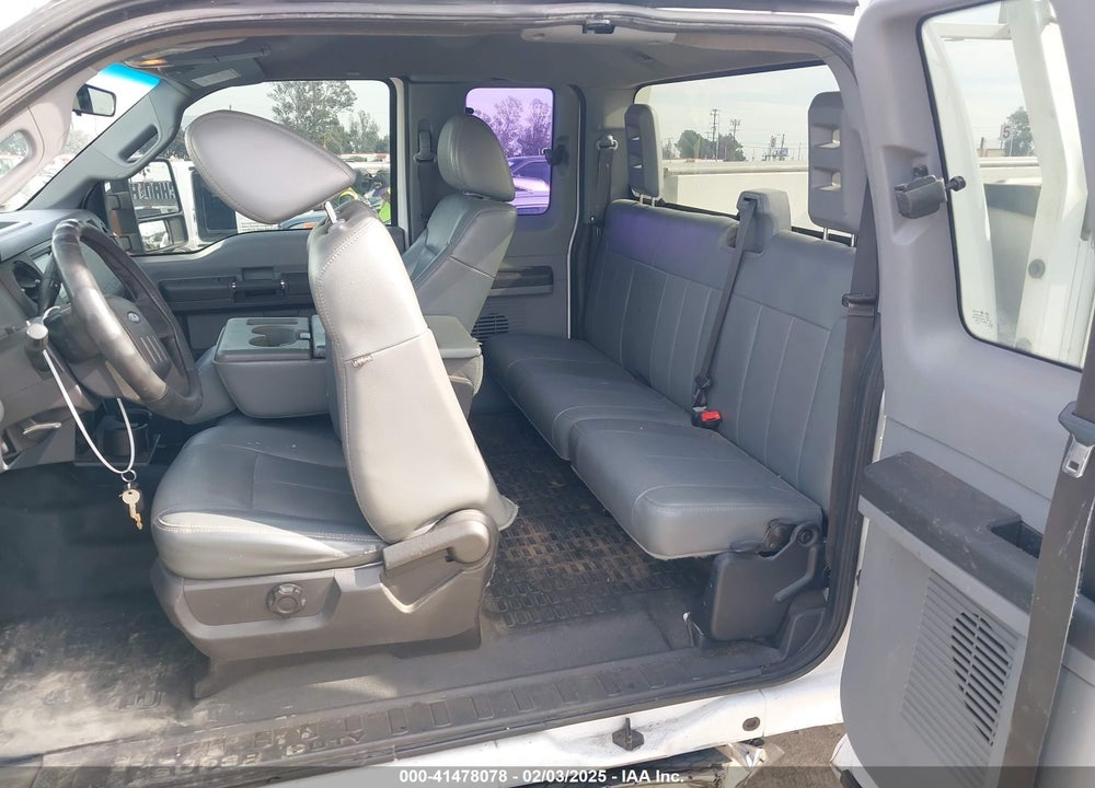 2011 FORD F-350 CHASSIS LARIAT/XL/XLT VIN: 1FD8X3E64BEC82528
