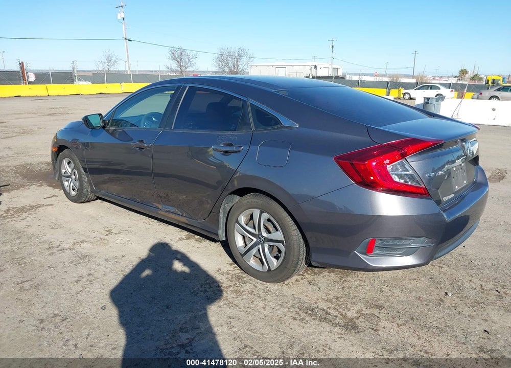 2017 HONDA CIVIC VIN: 19XFC2F54HE214329