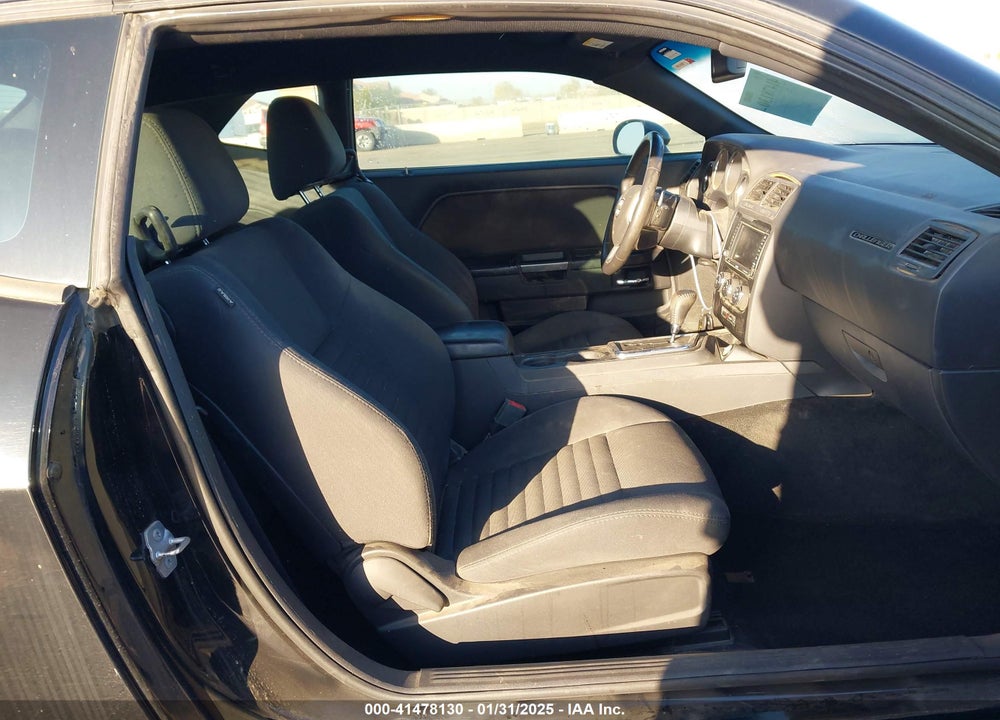 2014 DODGE CHALLENGER SXT VIN: 2C3CDYAG1EH262144