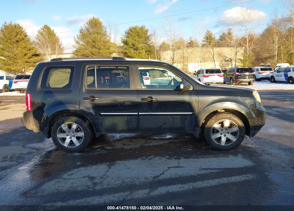 2015 HONDA PILOT TOURING VIN: 5FNYF4H90FB062729