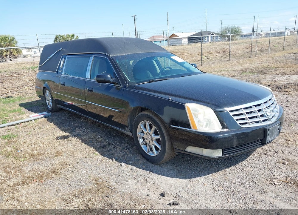 2011 CADILLAC DTS STANDARD VIN: 1GE7K9C68BU600572
