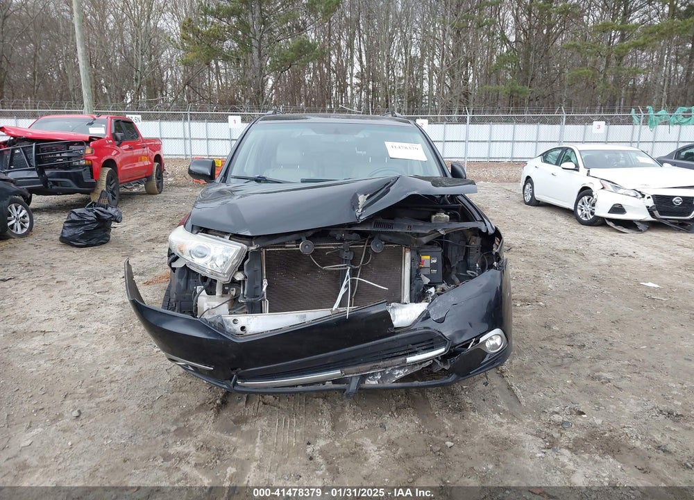 2013 TOYOTA HIGHLANDER LIMITED V6 VIN: 5TDYK3EH7DS140725