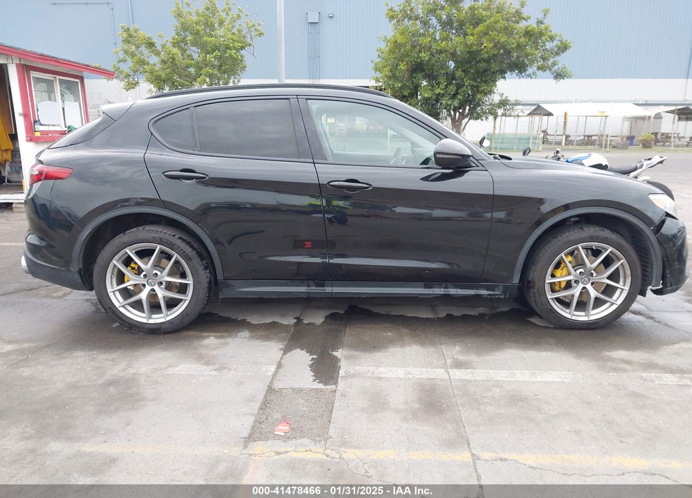 2019 ALFA ROMEO STELVIO VIN: ZASPAKAN9K7C42496