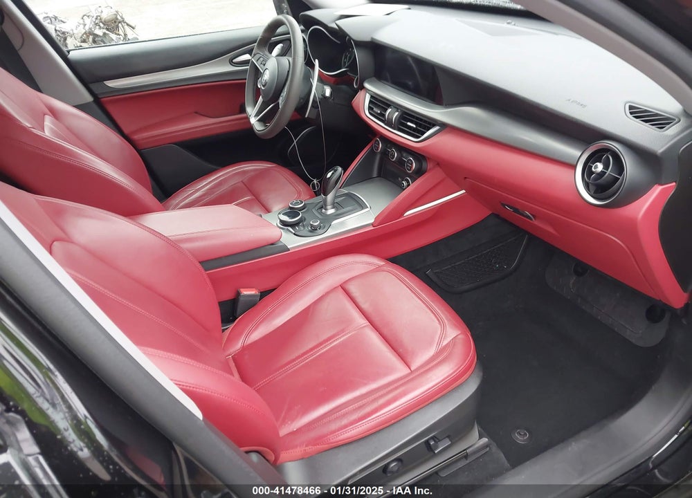 2019 ALFA ROMEO STELVIO VIN: ZASPAKAN9K7C42496