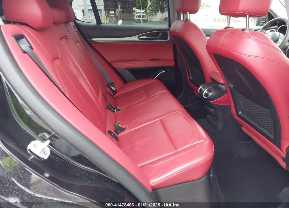 2019 ALFA ROMEO STELVIO VIN: ZASPAKAN9K7C42496