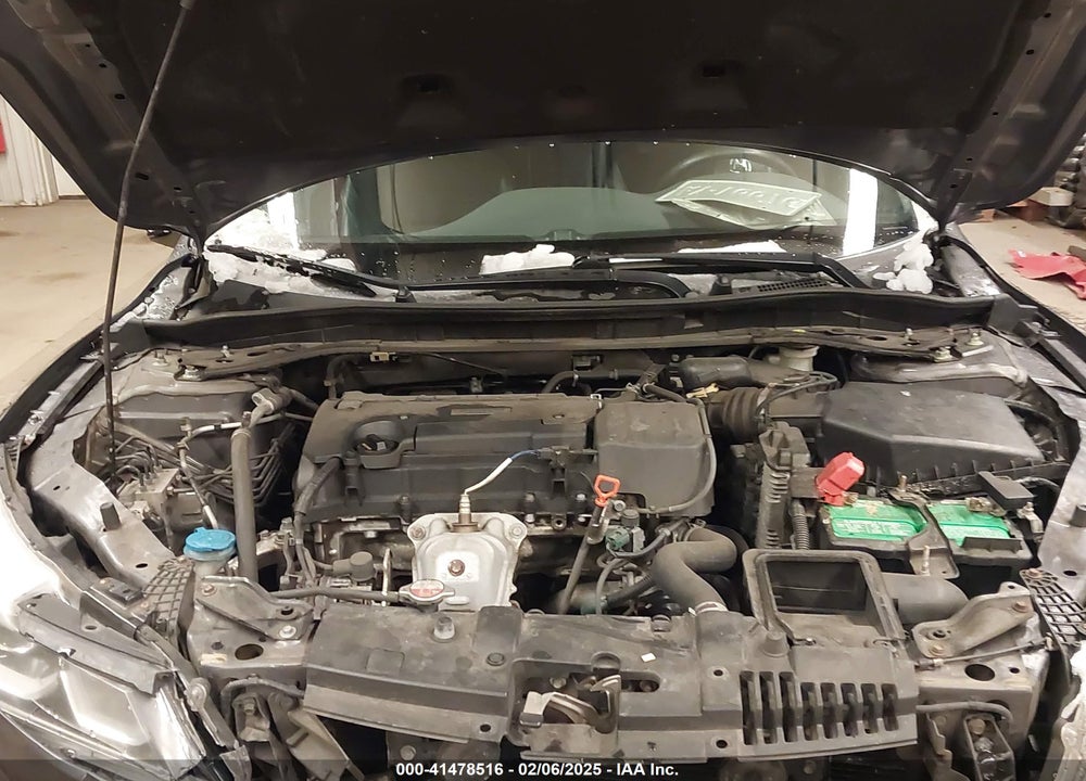 2017 HONDA ACCORD VIN: 1HGCR2F52HA163600