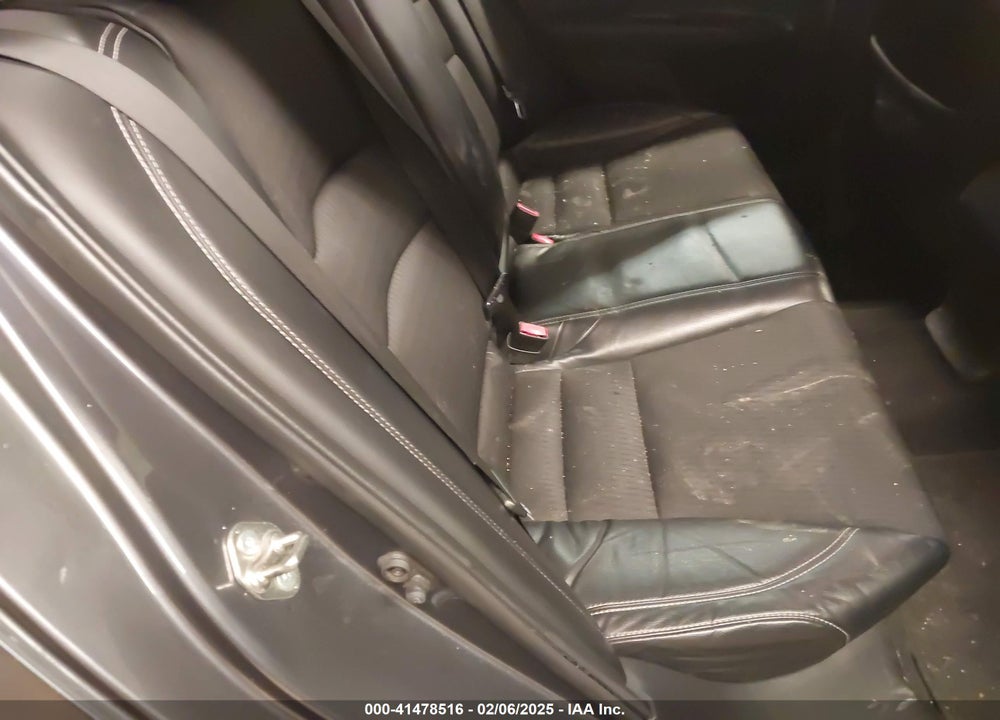 2017 HONDA ACCORD VIN: 1HGCR2F52HA163600