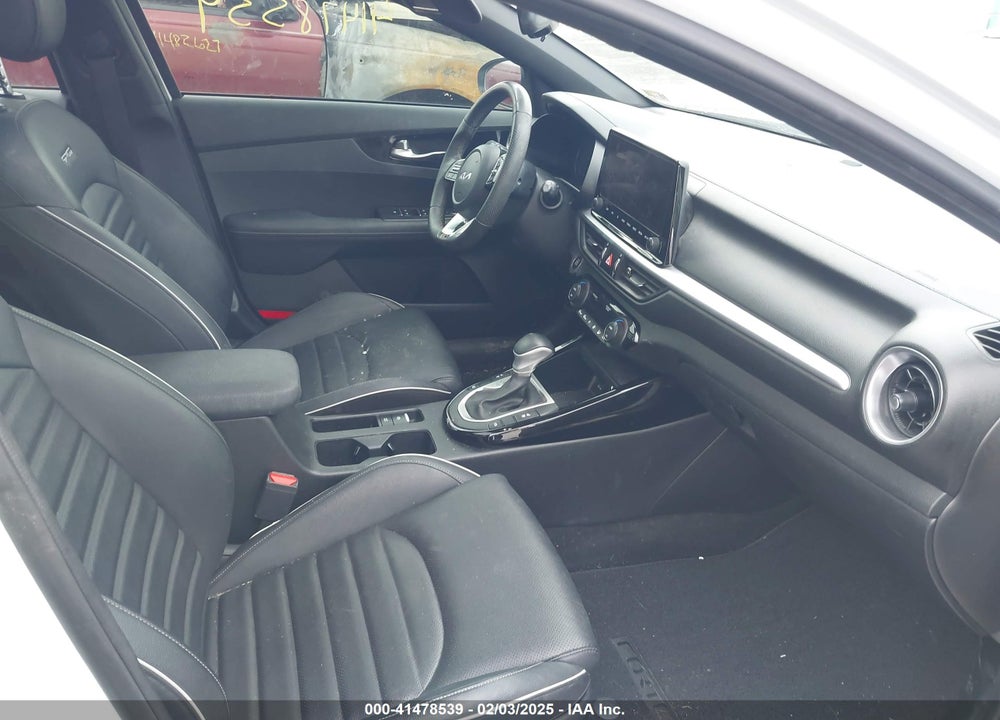2022 KIA FORTE GT LINE VIN: 3KPF54AD8NE502077