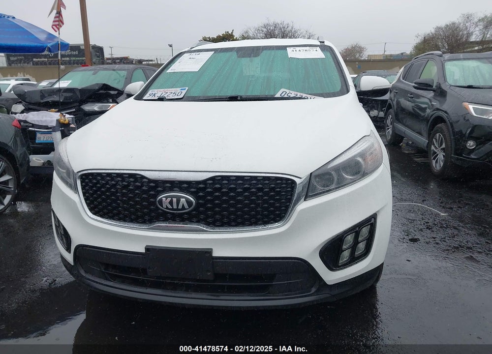 2016 KIA SORENTO 3.3L LX VIN: 5XYPGDA56GG159895