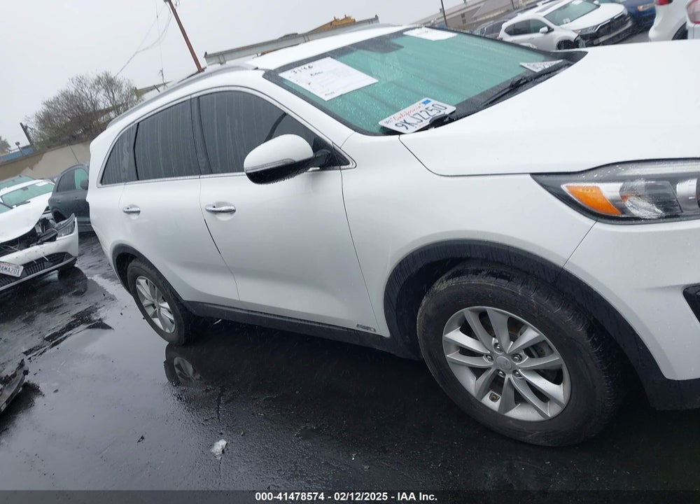 2016 KIA SORENTO 3.3L LX VIN: 5XYPGDA56GG159895
