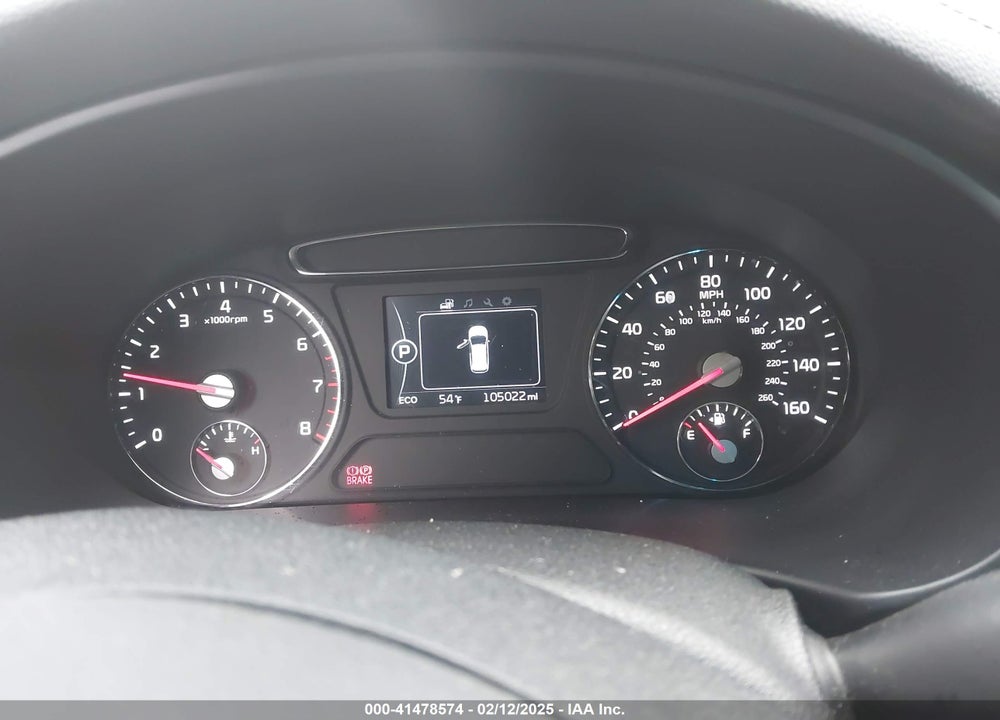 2016 KIA SORENTO 3.3L LX VIN: 5XYPGDA56GG159895