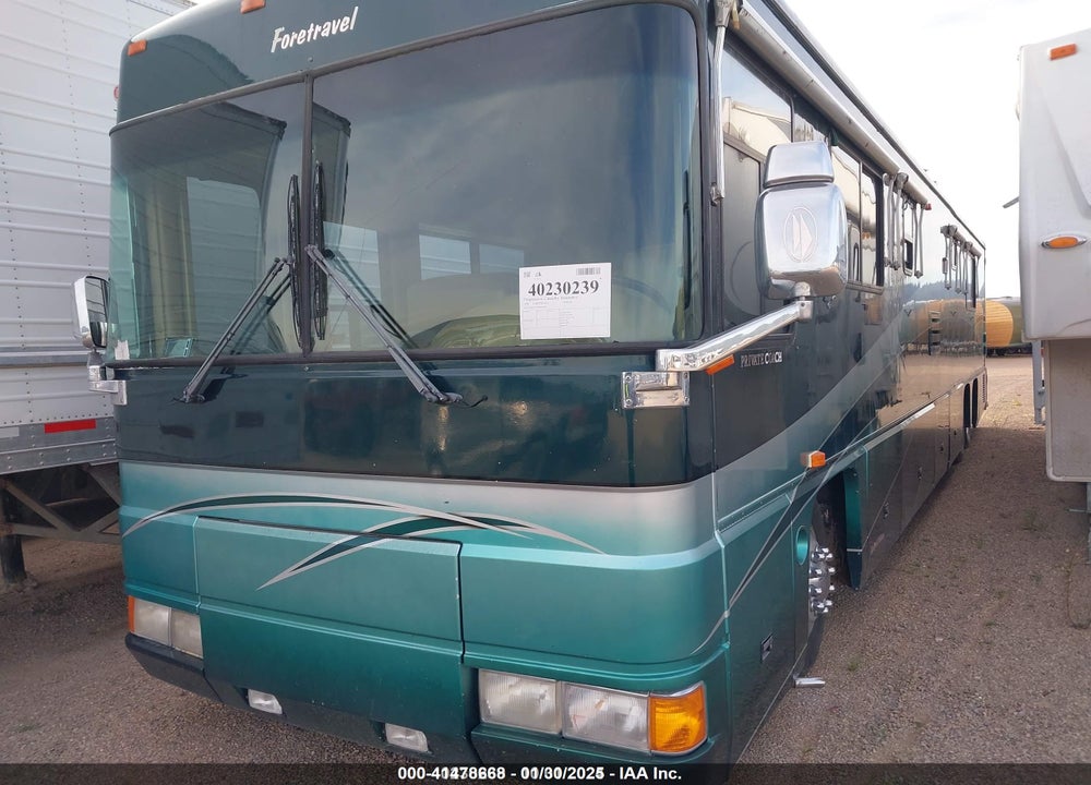 1998 FORETRAVEL MOTORHOME U320 VIN: 1F98D5424WN054786