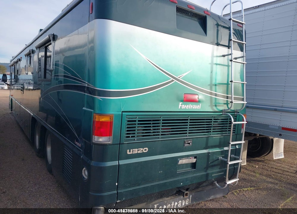 1998 FORETRAVEL MOTORHOME U320 VIN: 1F98D5424WN054786