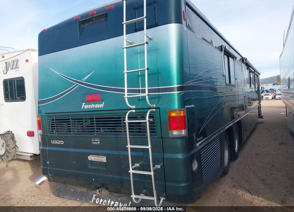 1998 FORETRAVEL MOTORHOME U320 VIN: 1F98D5424WN054786