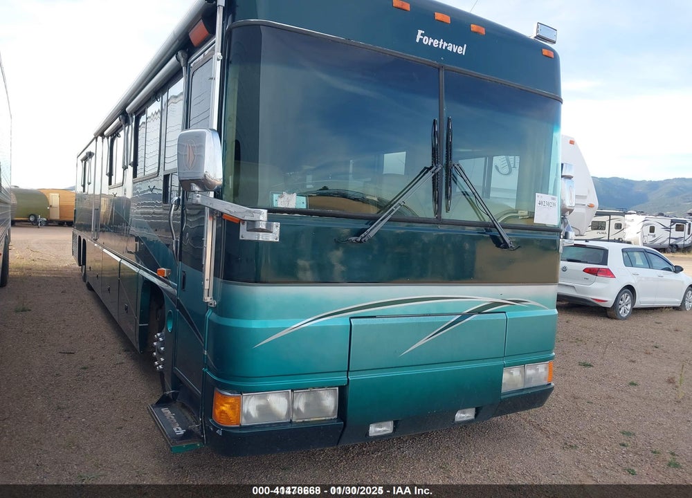 1998 FORETRAVEL MOTORHOME U320 VIN: 1F98D5424WN054786