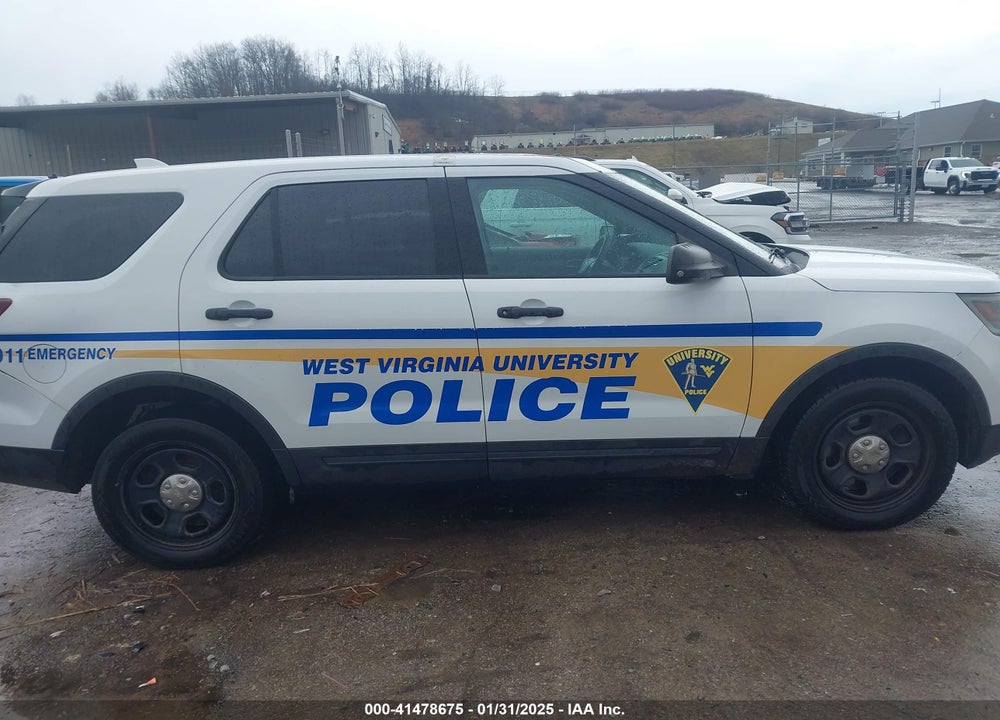 2017 FORD POLICE INTERCEPTOR VIN: 1FM5K8AR2HGE13631