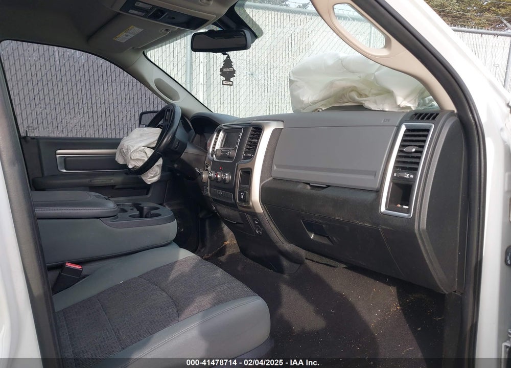 2015 RAM 1500 VIN: 1C6RR7GT0FS605663