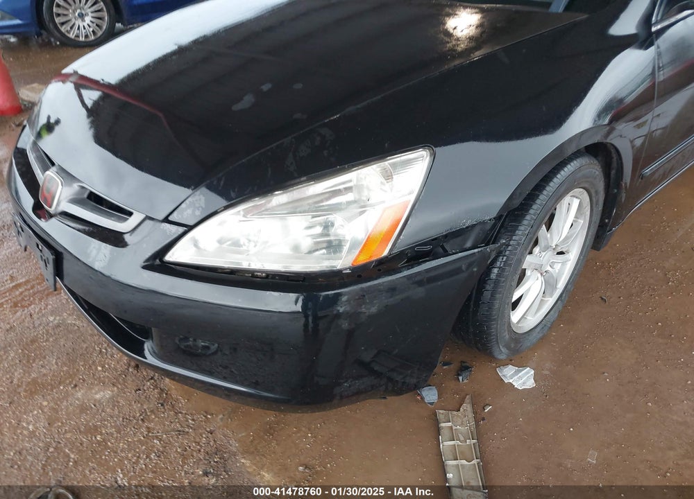 2005 HONDA ACCORD 2.4 LX VIN: 3HGCM56455G704269