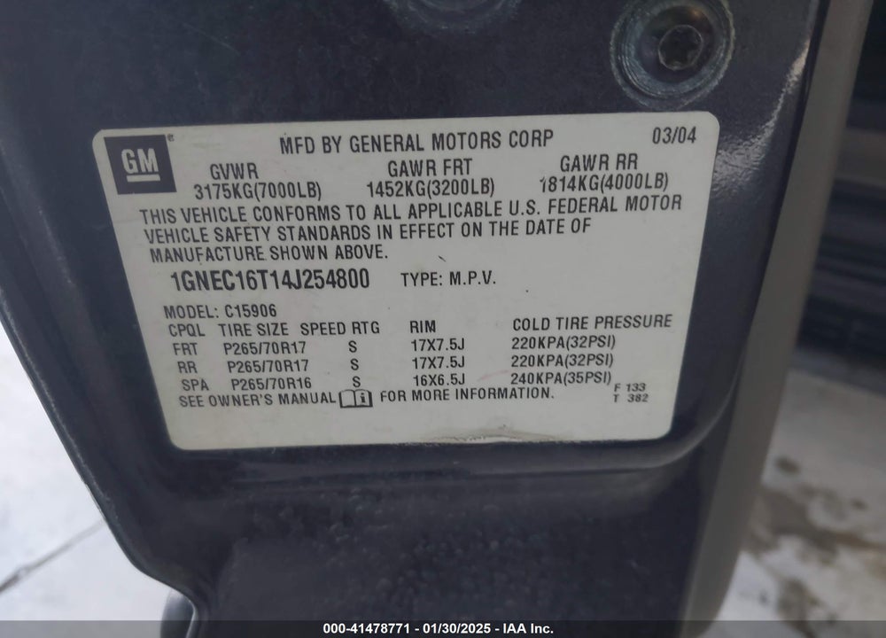 2004 CHEVROLET SUBURBAN 1500 LS VIN: 1GNEC16T14J254800