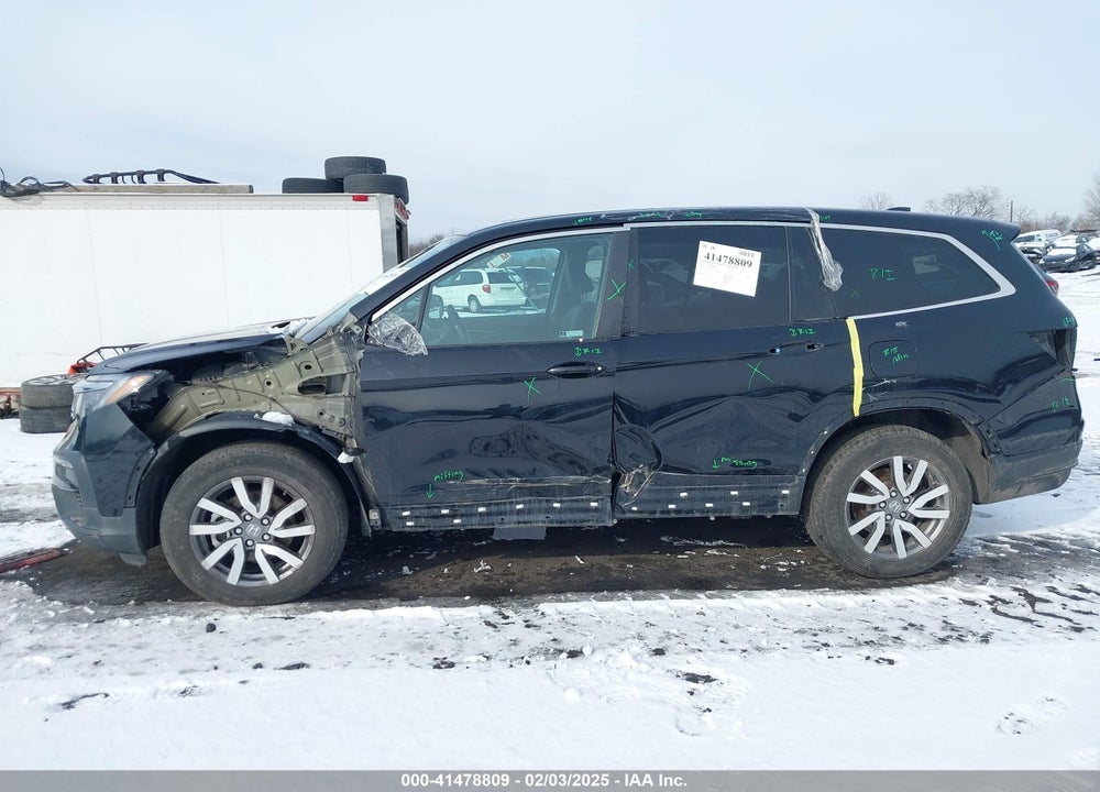 2021 HONDA PILOT VIN: 5FNYF6H57MB069800