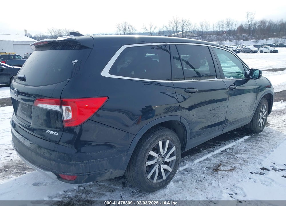 2021 HONDA PILOT VIN: 5FNYF6H57MB069800