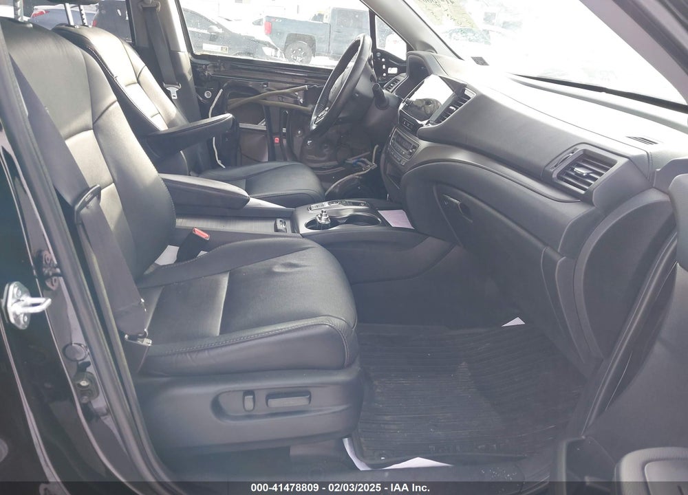 2021 HONDA PILOT VIN: 5FNYF6H57MB069800