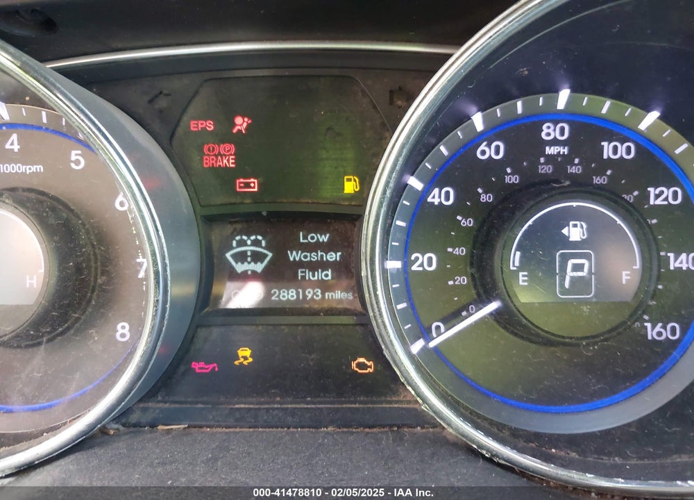 2011 HYUNDAI SONATA VIN: 5NPEB4AC1BH051805