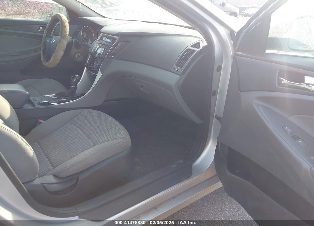 2013 HYUNDAI SONATA VIN: 5NPEB4AC2DH597841