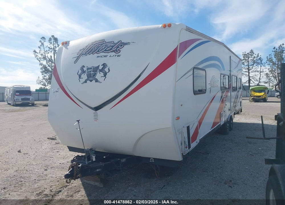 2013 ECLIPSE ATTITUDE VIN: 5LZBE2727DR010686