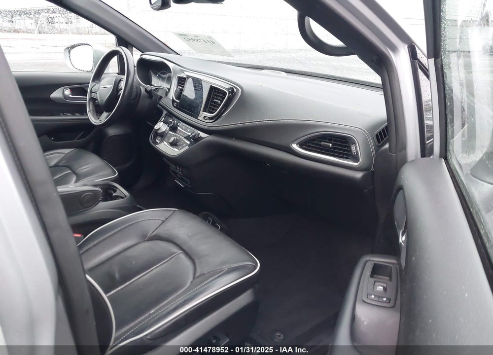 2020 CHRYSLER PACIFICA VIN: 2C4RC1N77LR224483