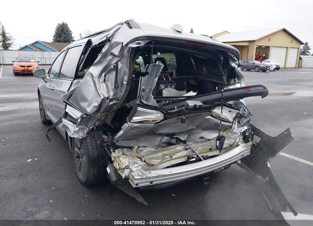 2020 CHRYSLER PACIFICA VIN: 2C4RC1N77LR224483