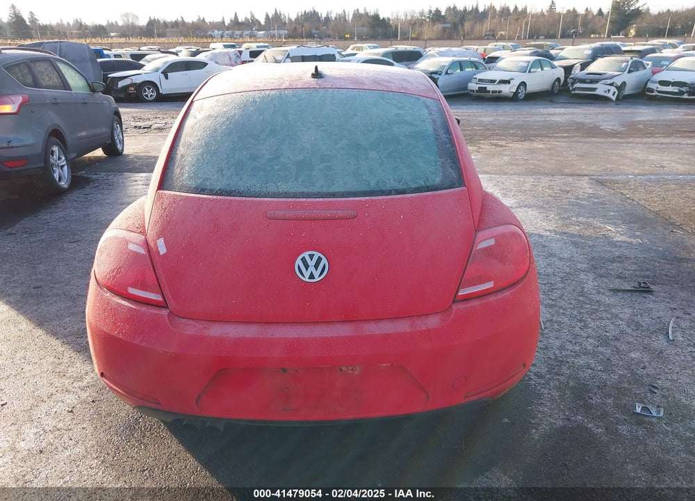 2014 VOLKSWAGEN BEETLE VIN: 3VWJP7AT8EM629573