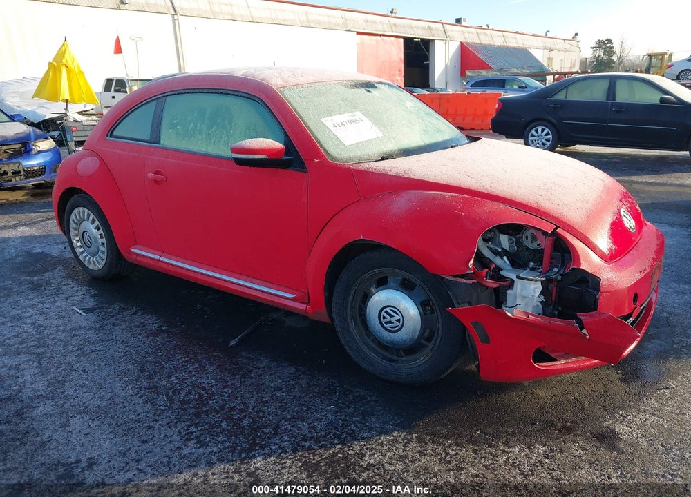 2014 VOLKSWAGEN BEETLE VIN: 3VWJP7AT8EM629573