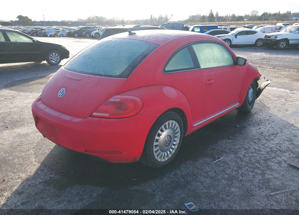 2014 VOLKSWAGEN BEETLE VIN: 3VWJP7AT8EM629573